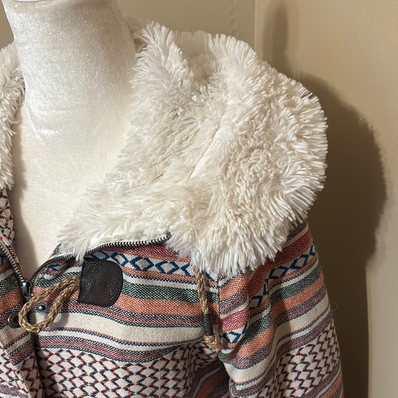 Roxy Pink and White Teddy Jacket Cozy Faux Fur - Picture 7 of 11